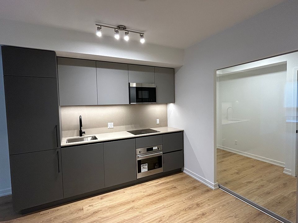 1st image of 35 Parliament St #630