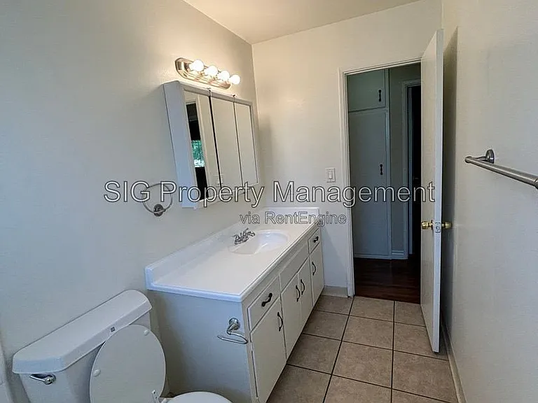 5307 Lincoln Ave #4 — Photo 17