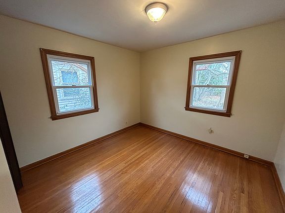 2nd image of 1904 Monroe Ave
