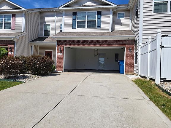 Garage with 2 car parking