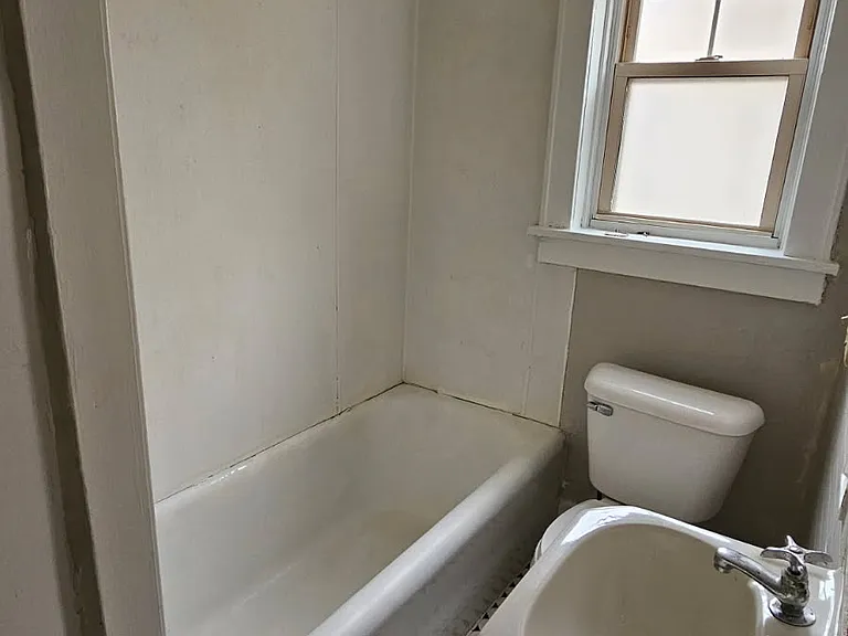 6 South Lake Ave — Photo 6