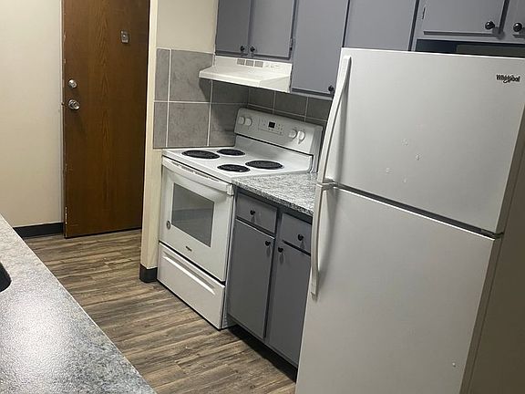 5th image of 180 S Washington St #227S