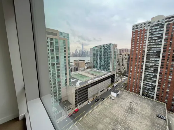 75 Park Lane image 9 of 10