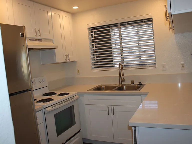 621 D St #104 — Photo 16