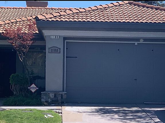 2nd image of 1180 Williams Ct