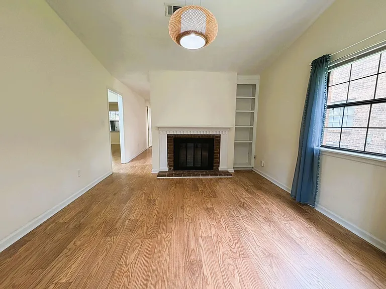 136 Belmont Rd — Photo 8
