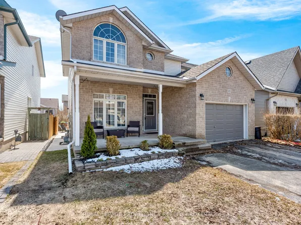 975 Bluffwood Ave, Kingston, ON K7K 7K5