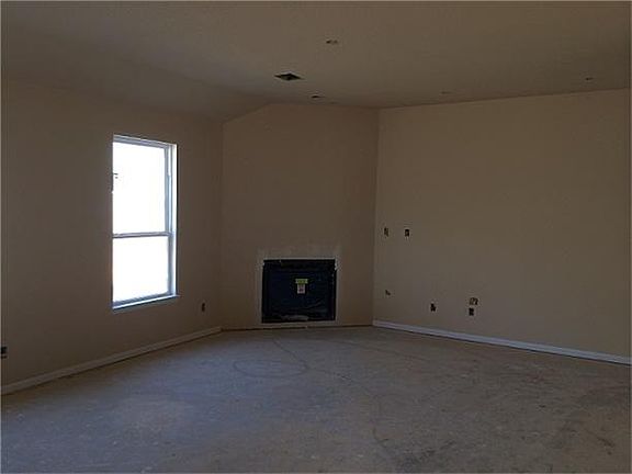 3rd image of 22407 Windbourne Dr