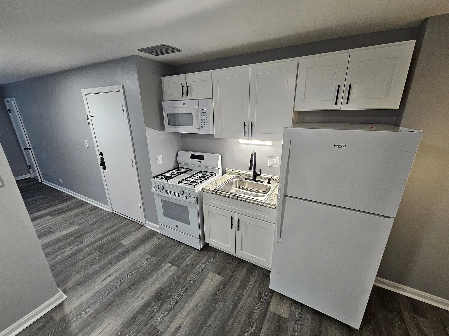 1 bed, $1,550 — Photo 2