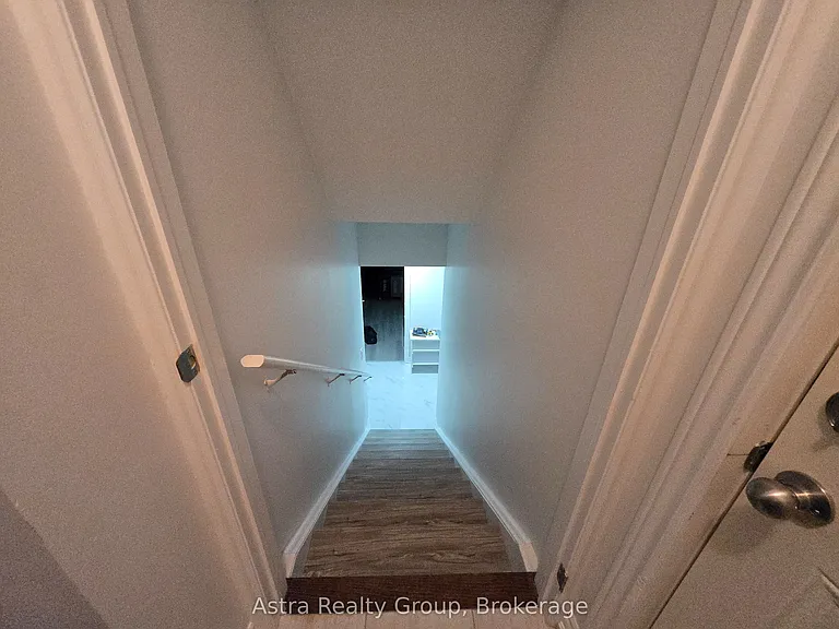 105 Coldwell Bay Cir — Photo 24