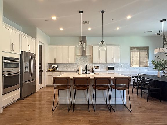 4th image of 11616 W Andrew Ln