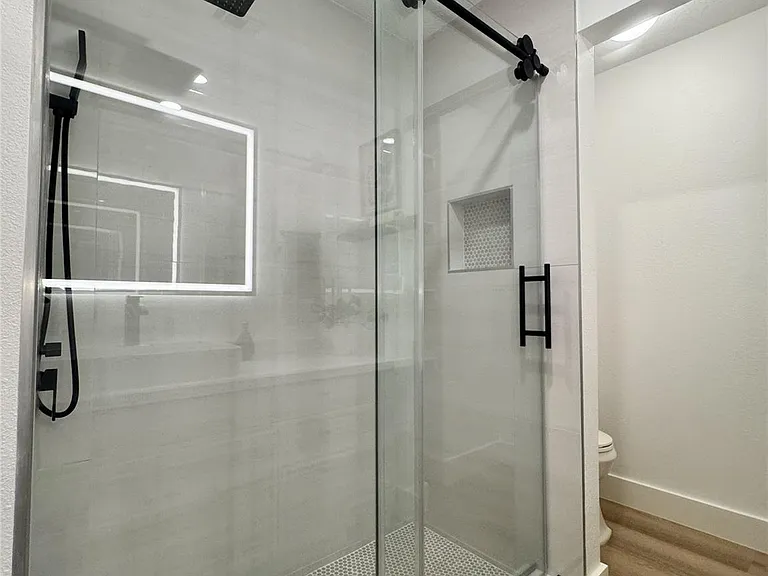 516 S Post Oak Ln #9 — Photo 32