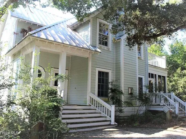 5 Poor Mans Pepper Trail, Bald Head Island, NC 28461
