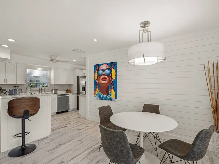 615 Avenida Del Norte — Photo 9