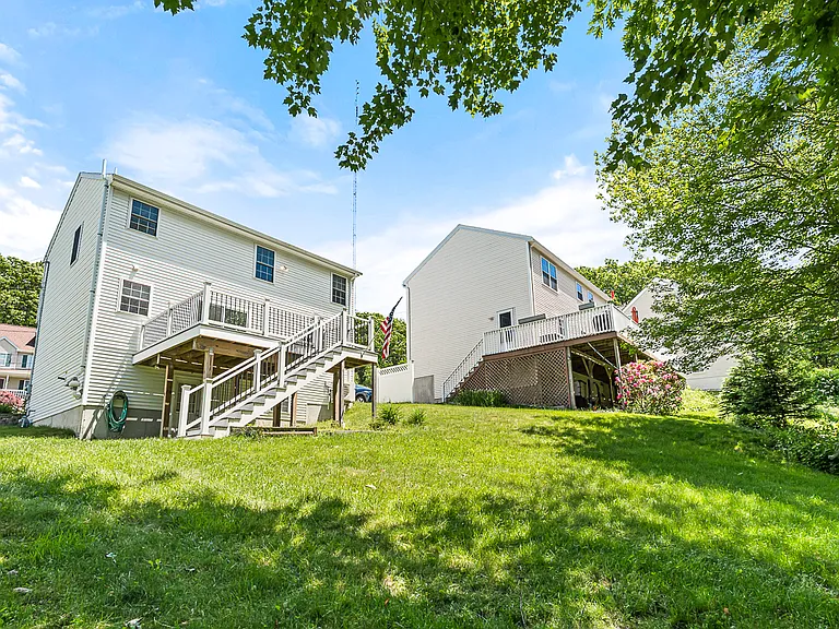 38 Idora Ave — Photo 36