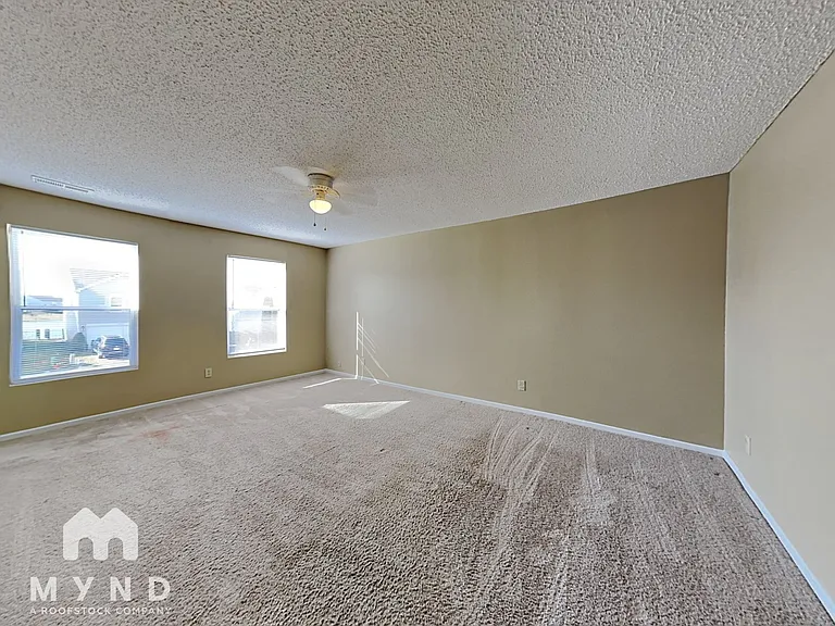 9526 W Lantern Ln — Photo 11