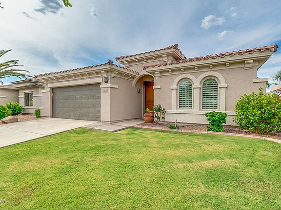 2nd image of 986 E La Costa Pl