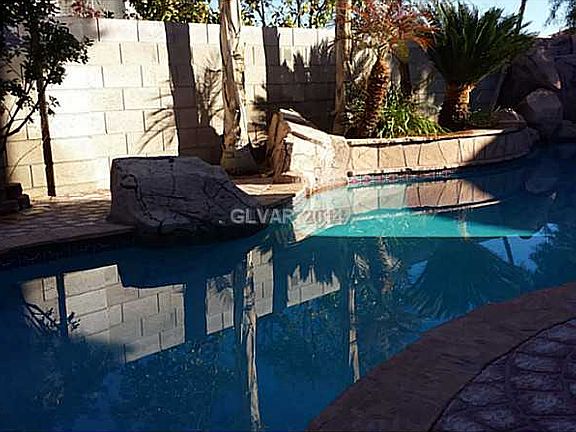 5th image of 9124 S Diamond Lake Ave