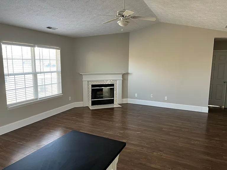 2047 Ferdinand Ct — Photo 5