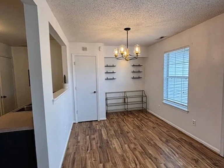 4657 Shallowford Cir — Photo 6