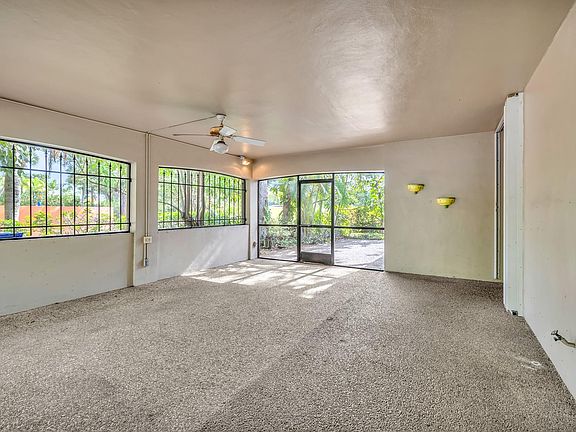 4th image of 2720 N Palm Aire Drive #2720