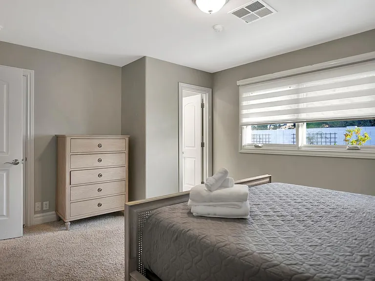 5441 E Flower St — Photo 31
