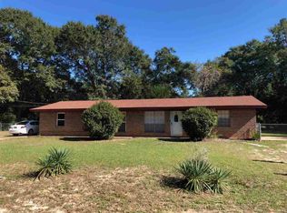 7860 Penny Ln, Milton, FL 32583