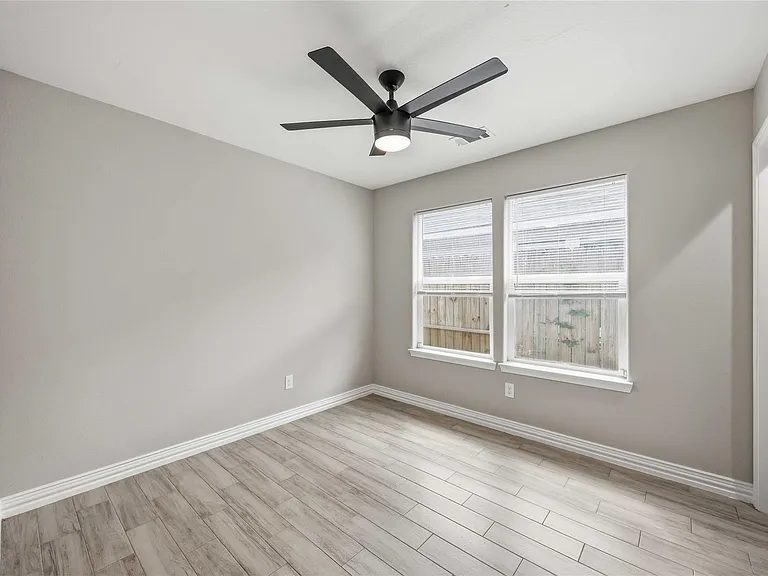 3425 Mount Pleasant St #B — Photo 16