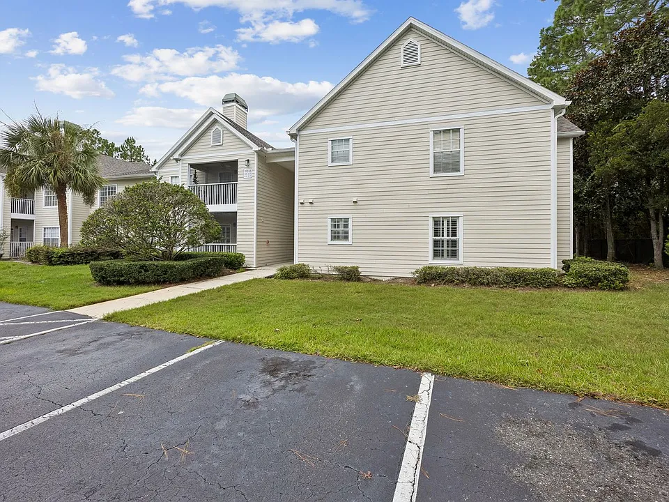 30936 Paradise Cmns #215