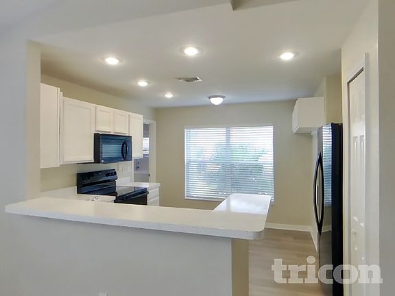 4th image of 6534 Covewood Dr