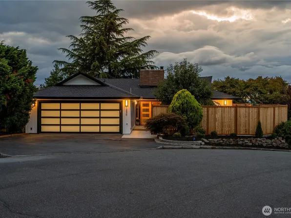 1336 6th Ave S, Edmonds, WA 98020