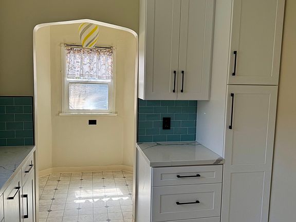 4th image of 1695 Santa Ynez St