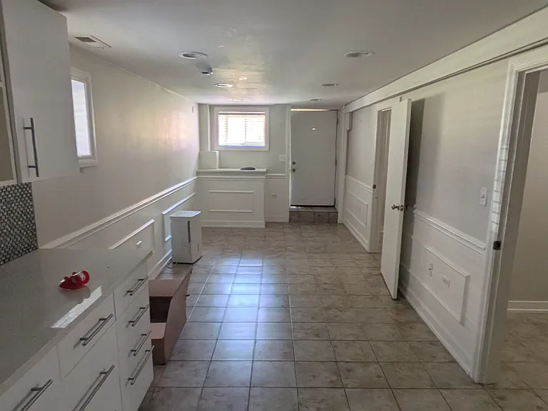 3648 W George St #G — Photo 3