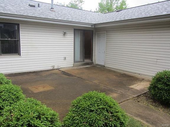 3rd image of 3688 Lemay Woods Dr