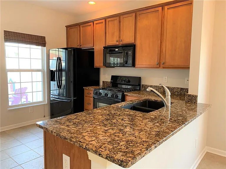 15426 Bowie Dr — Photo 33