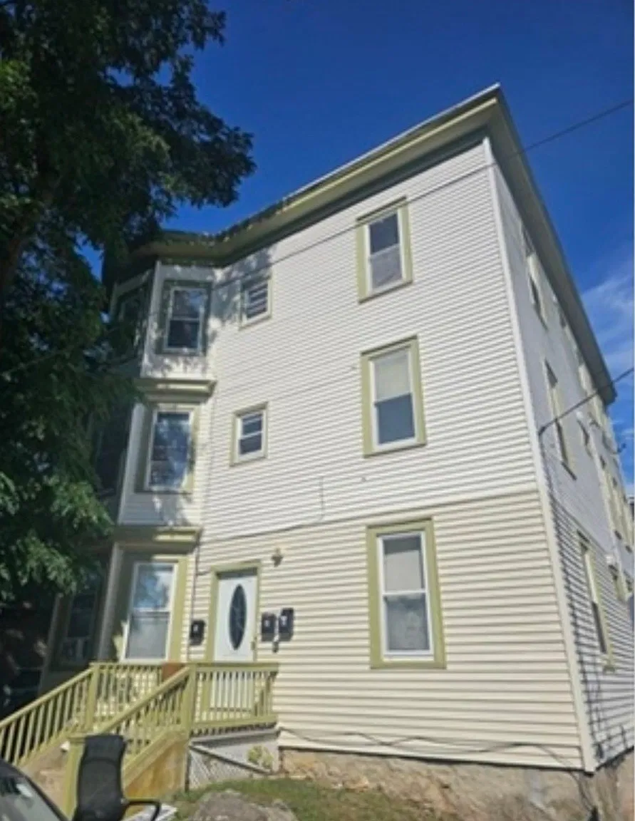 3 bed, 1.0 bath, $2,500 — Photo 1