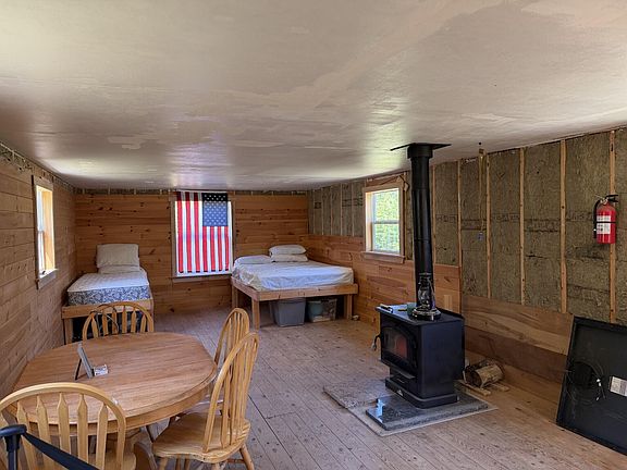 4th image of 454 Callaghan Road