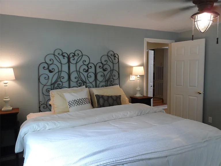 13545 Northshore Loop — Photo 37