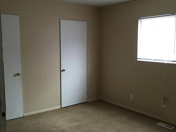 Bedroom #1