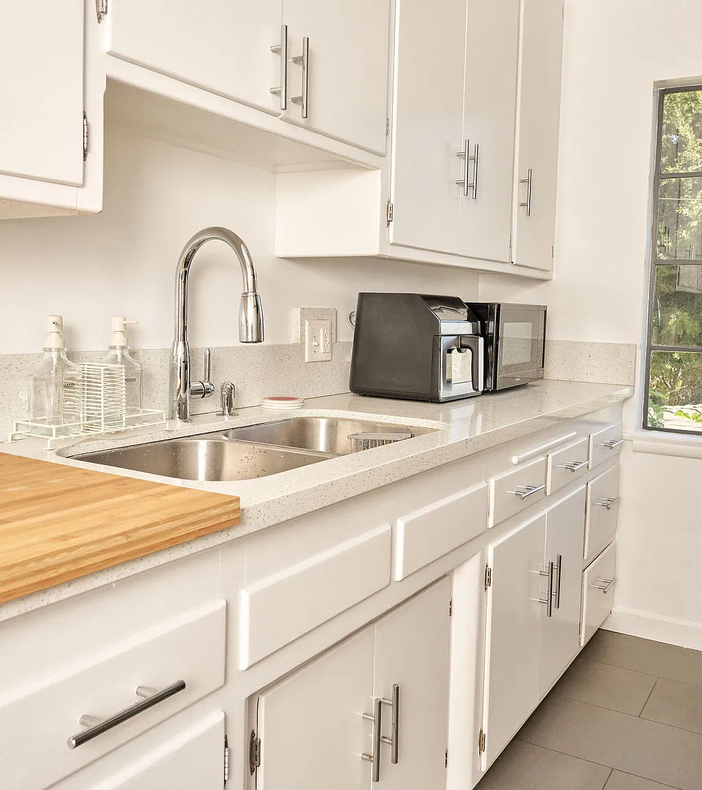 2 bed, 1400 sqft, $3,700 — Photo 3