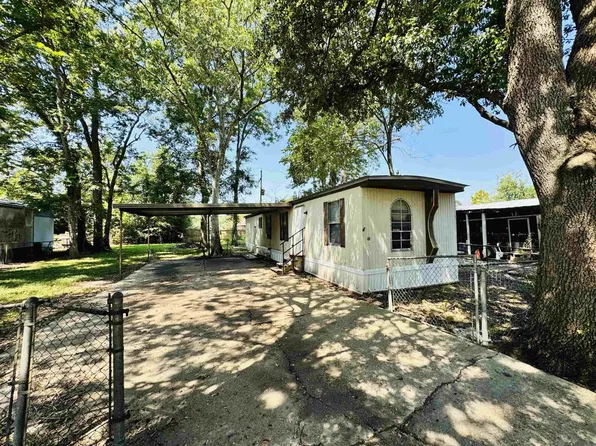 14219 Oak Meadow St, Prairieville, LA 70737