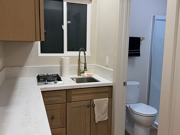 5th image of 1196 Danober Dr #C