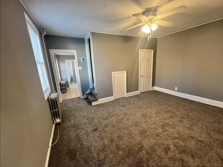 3243 Elliott St — Photo 6