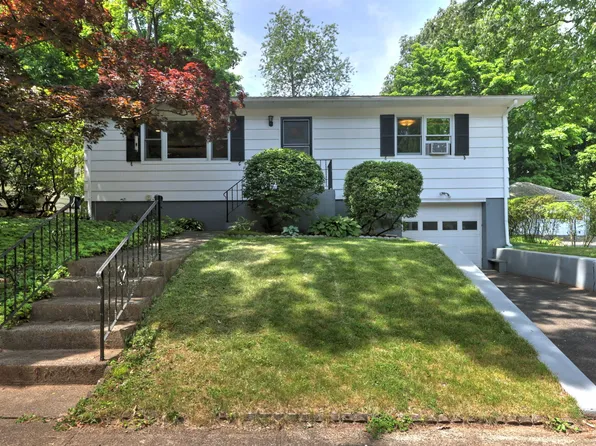 44 Wilkins Street, Hamden, CT 06517