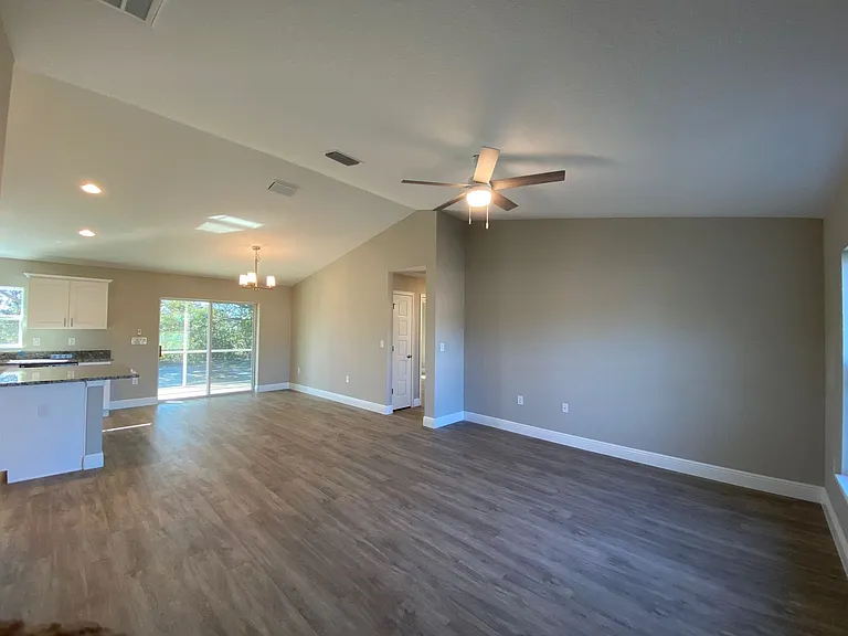 28 Juniper Dr — Photo 4