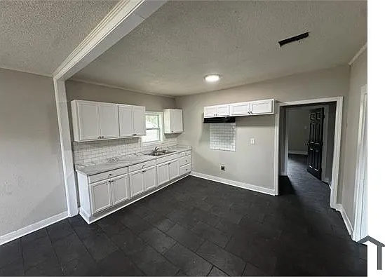 2760 Lola Ave — Photo 17