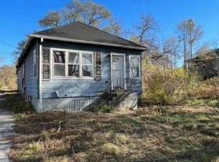 3925 Massachusetts St, Gary, IN 46409