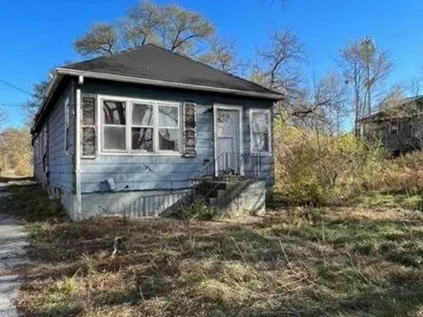 3925 Massachusetts St, Gary, IN 46409