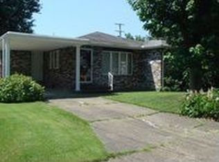 1418 W 14th St, Nitro, WV 25143