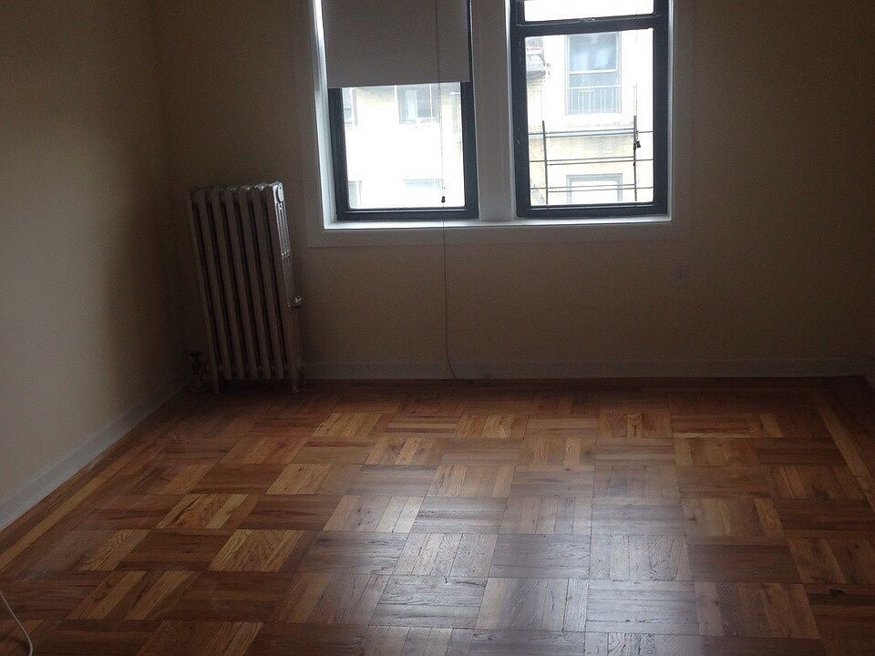 1st image of 3184 30th St APT 2